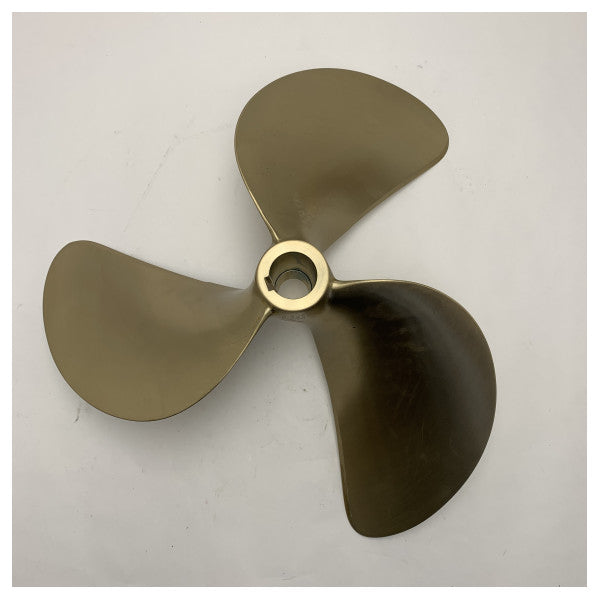 Витло Nakashima тип C с 3 лопатки 20 x 25 RH 40 mm