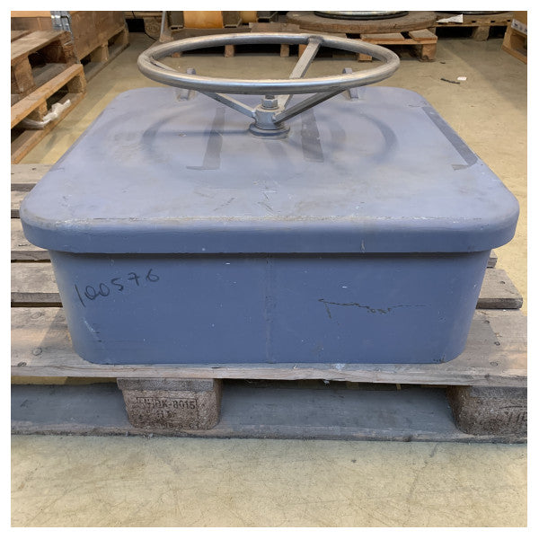 Hochbelastbare 600 x 600 mm große Stahlabdeckung für Schiffsluken mit wetterfester Dichtung und einfachem Handrad-Mechanismus