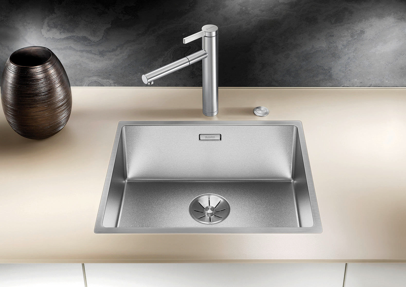 Умивалник от неръждаема стомана Blanco 500-FB с комплект за монтаж