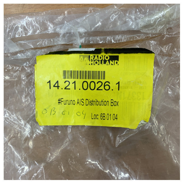 Boîte de distribution AIS Furuno DB-1 avec câbles pour FA-150 GVA-100