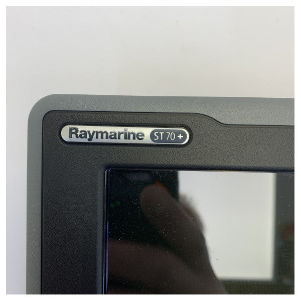Pantalla de instrumento multifunción Raymarine ST70+ E22115