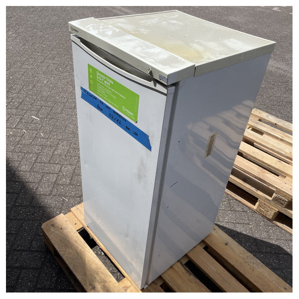 Indesit RG1191W Frittstående kjøleskap Kompakt 115V