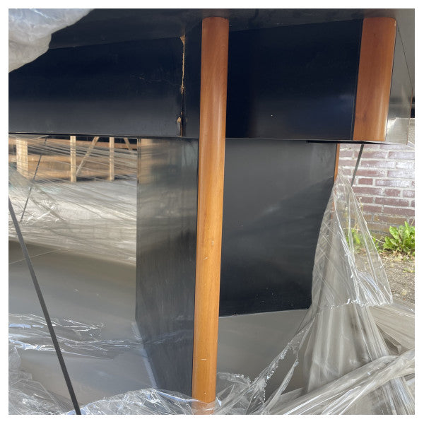 Tabella Marittima Kbira Ħamra 325cm b'Qafas Iswed Robust u Saqajn tal-Injam għall-Jottijiet