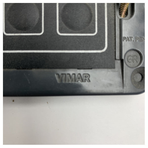 لوحة التحكم الكهربائية ذات 3 أزرار من Ferretti Yachts - 16713