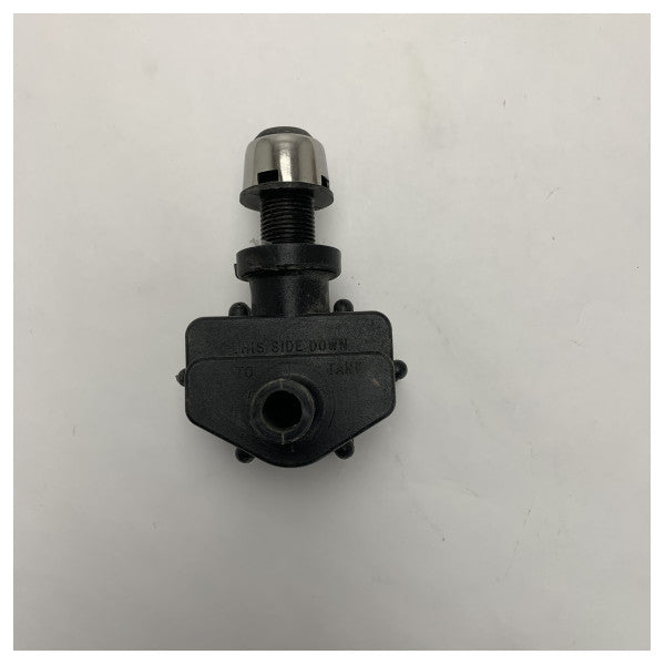 Паливний дихальник для човна Attwood з P-пасткою 1680