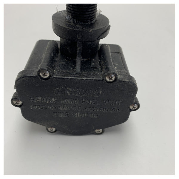 Паливний дихальник для човна Attwood з P-пасткою 1680