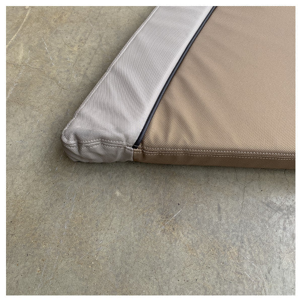 Coussin de côté bâbord du Quicksilver 605 Cruiser Sundeck