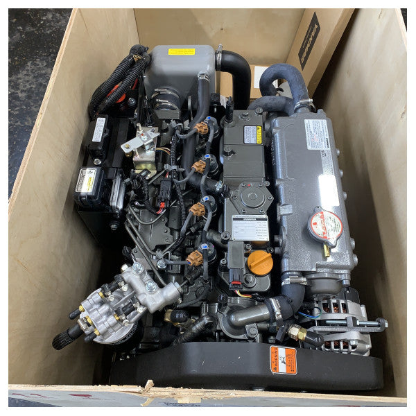 Yanmar 4JH45 マリンディーゼルエンジン - 45HP インボードモーター ボブテール - 新品