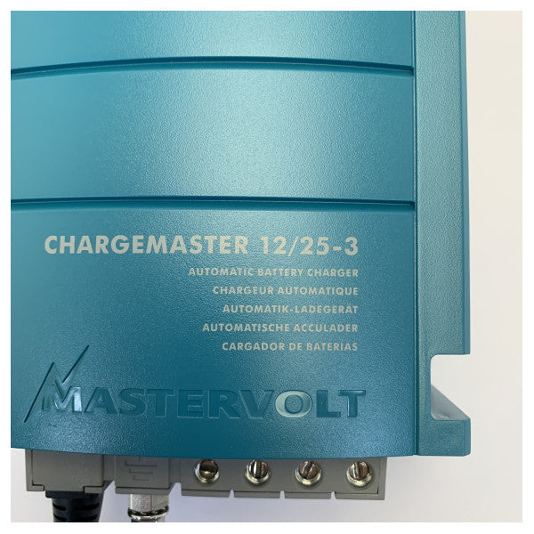 Зарядно устройство Mastervolt Battery Charger 230 / 12V - 35A 3-Exit - 44010250