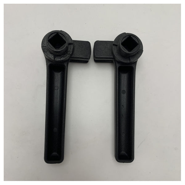 Zestaw czarnych uchwytów do włazów łodzi lewych i prawych - 875761HANDLE
