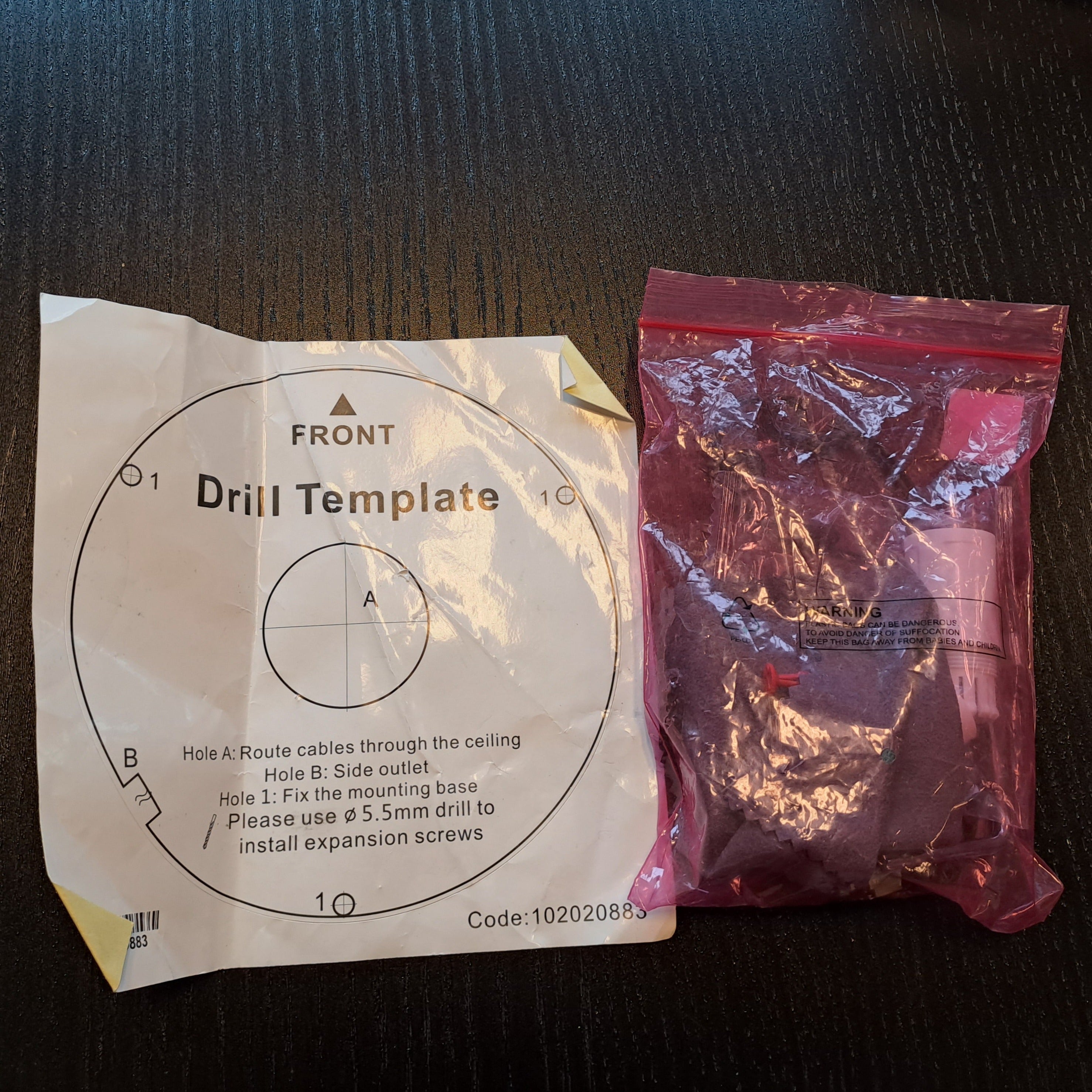 Hikvision DS-2CD2145FWD-1, 4MP, 30m, IR, WDR bijela IP kamera