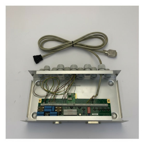 Unidad de interfaz de electrónica marina CNS Systems VDL6040-30-10 - Usada