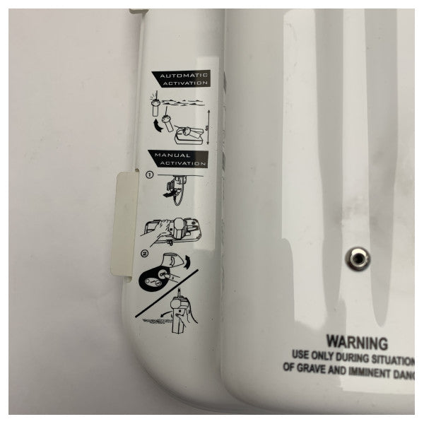 Schwimmfähiger Container KANNAD 406 PRO ��� Zuverlässige Notfallausrüstung für die Schifffahrt