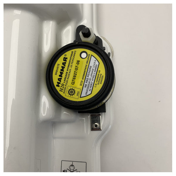 Schwimmfähiger Container KANNAD 406 PRO ��� Zuverlässige Notfallausrüstung für die Schifffahrt