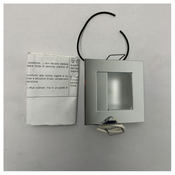 Прожектор BCM G3281/0060 с универсално покритие от сатенен хром