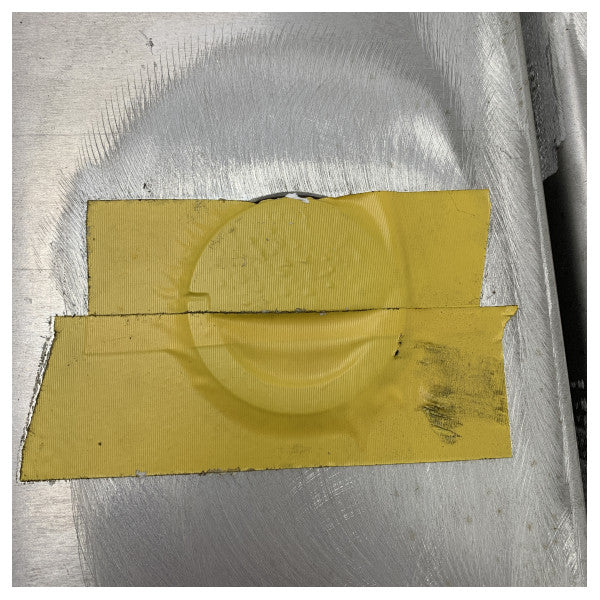 Високоякісний вертикальний випуклий алюмінієвий люк NEMO для морського застосування - 376 x 680 мм