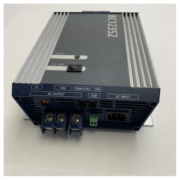 Vetus BC12352 12V - 35A 2-output automatic battery charger