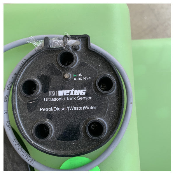 Vetus DWSC08824 88L 24V sustav za pitku vodu s rezervoarom i pumpom