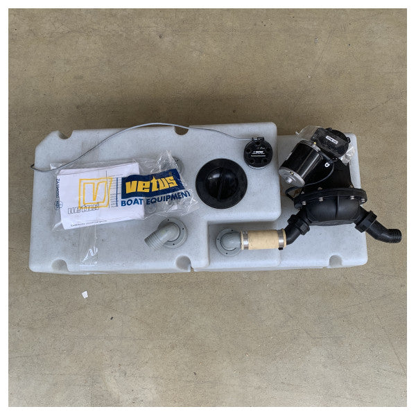 Vetus WWS8824B 88L avloppsvattentankssystem med pump 24V