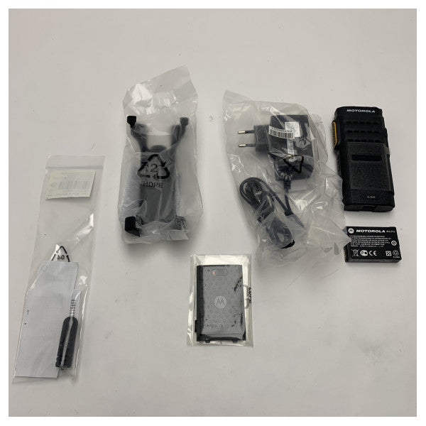 Motorola SL2600 UHF Two Way Digital Radio - MDH88YCD9SA2AN