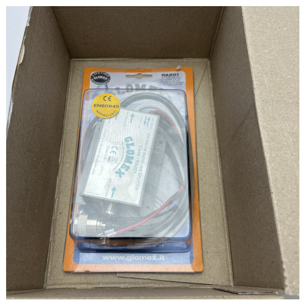 Glomex VHF AM FM Radio Splitter for Marine Use - RA201 � Distributeur de signaux durable et résistant aux intempéries pour bateaux et navires