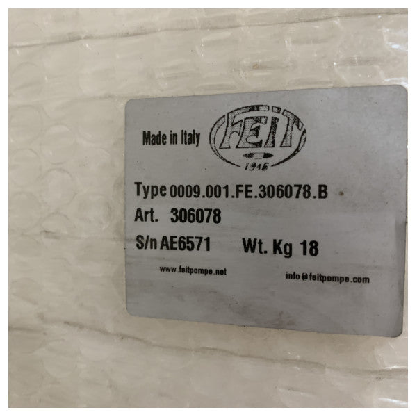 Fact 306078 4 Battery Box White with 1140 x 560 x 296 mm