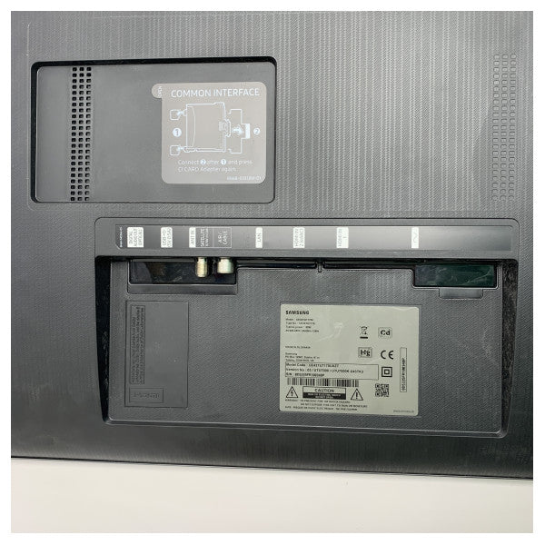 Samsung 43TU7100 43 дюйми 4K Crystal UHD Смарт Дисплей / ТВ