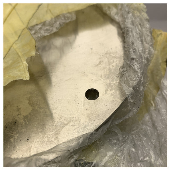 Ferretti F550 ruostumattomasta teräksestä valmistettu ohjaamopöydän pohja 680 x 130 mm - 358744