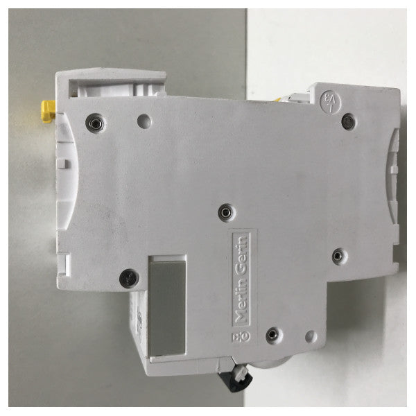 Schneider Electric 16A 2-polet miniatureafbryder til elektrisk beskyttelse af skibe