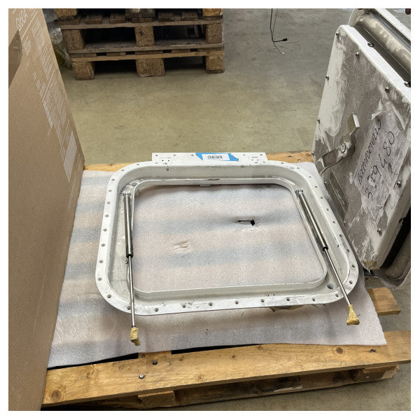 2-й вибір Водонепроникний люк NEMO з нержавіючої сталі з замком 490 x 430 LN A30 FD - 379480