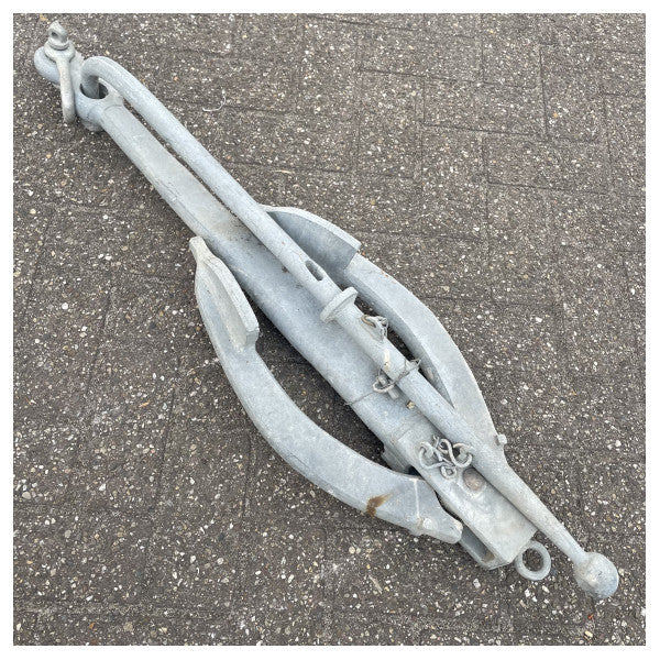 Адмиралтейска котва Sanguineti 35 KG поцинкована сгъваема