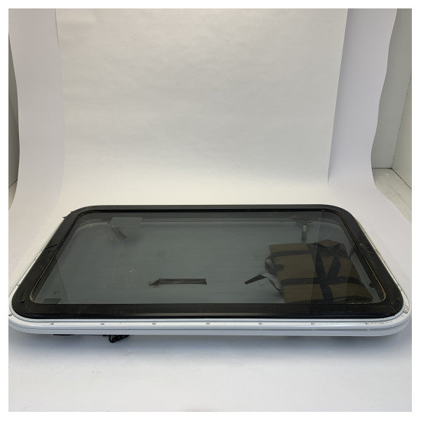 トレンドマリンホワイトアルミニウムコーティングオープニングウィンドウ 875 x 515 mm