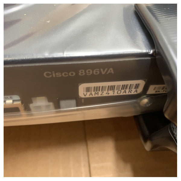 Cisco C896VA-K9 gigabitowy router Ethernet z zabezpieczeniami