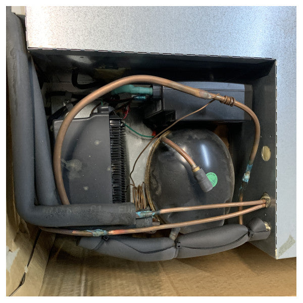 Isotherm Cruise 200 frigorífico com compressor de 200L em aço inoxidável - congelador 12/24V