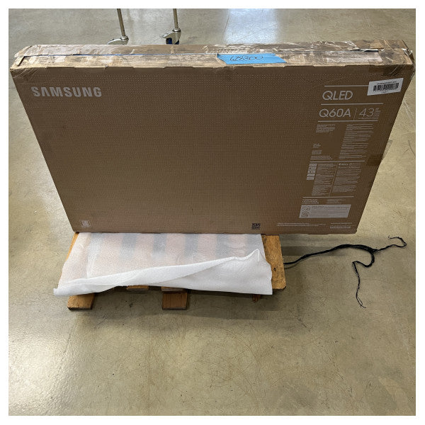 Samsung QN43Q60AA TV intelligente QLED Q60A 4K da 43 pollici