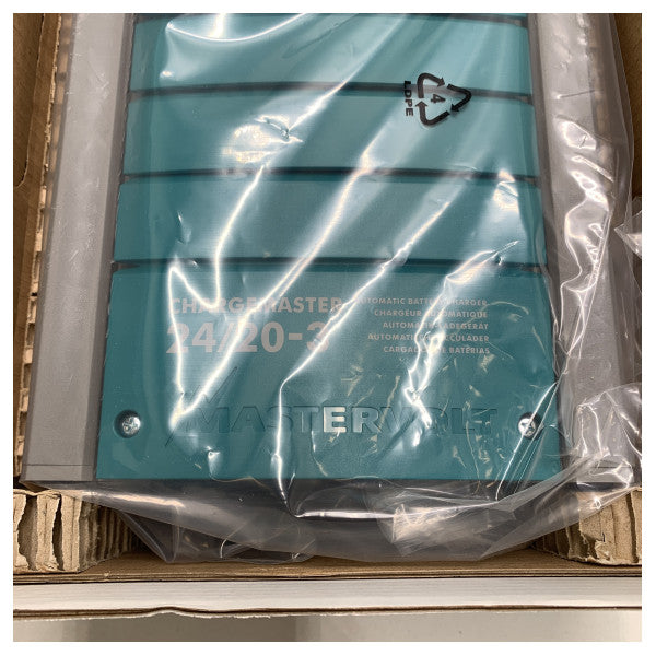 Зарядний пристрій Mastervolt Chargemaster 24V | 20A | 2 - 44020200