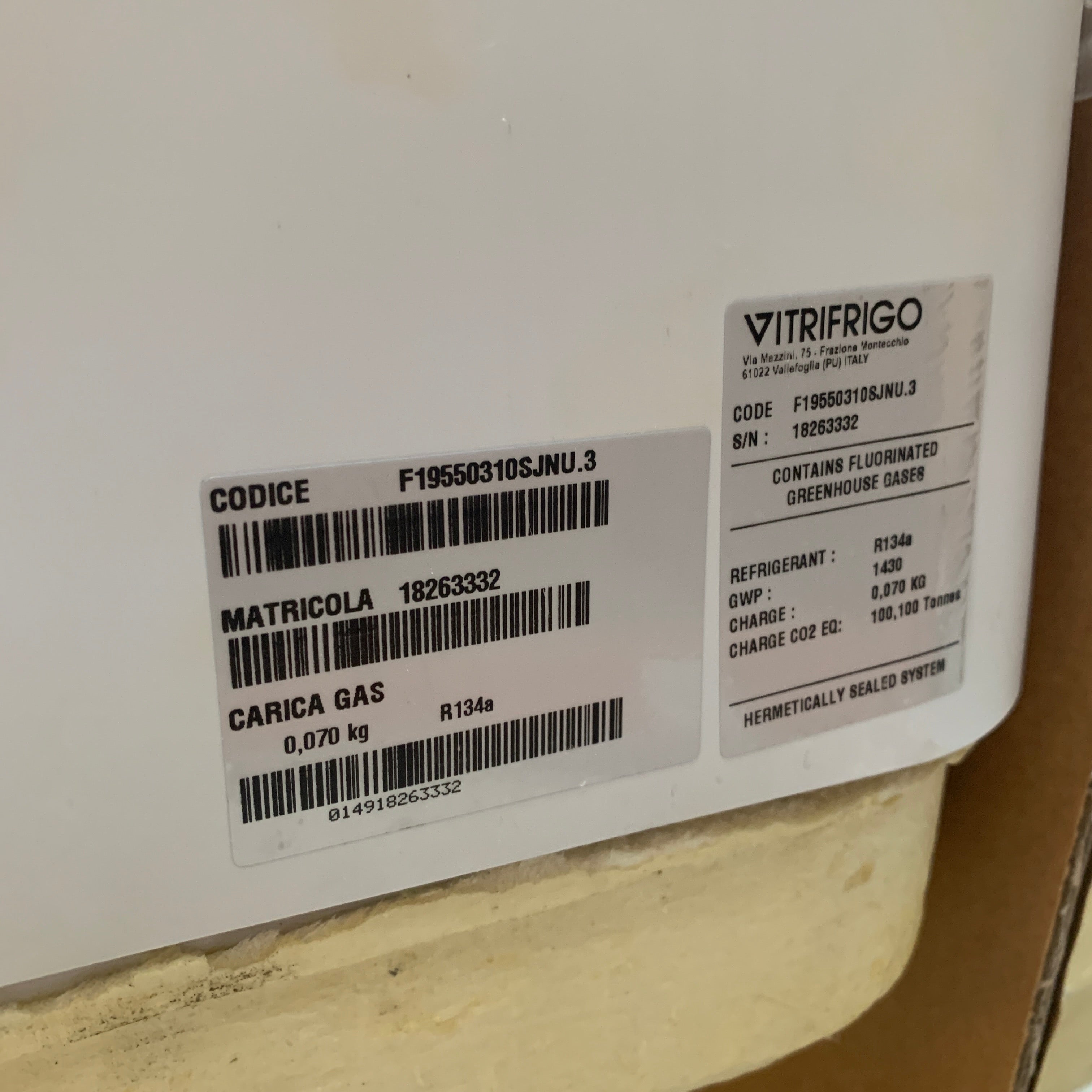 Vitrifrigo JN250 CFS 250L kompresör soğutmalı kapılı buz kutusu 12/24V - 191276