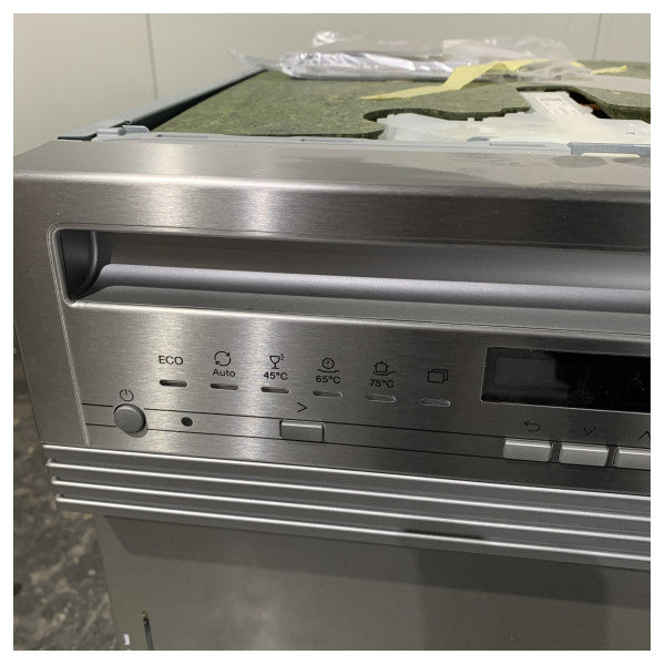 Miele G5640 Sci SL Rakenne 45 CM Astianpesukone Hopea