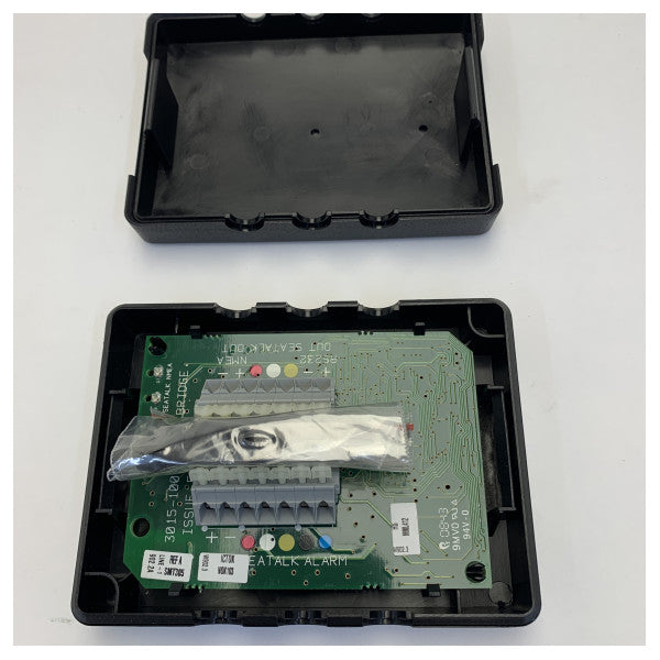 Raymarine E85001 SeaTalk NMEA Schnittstellenbox Schwarz