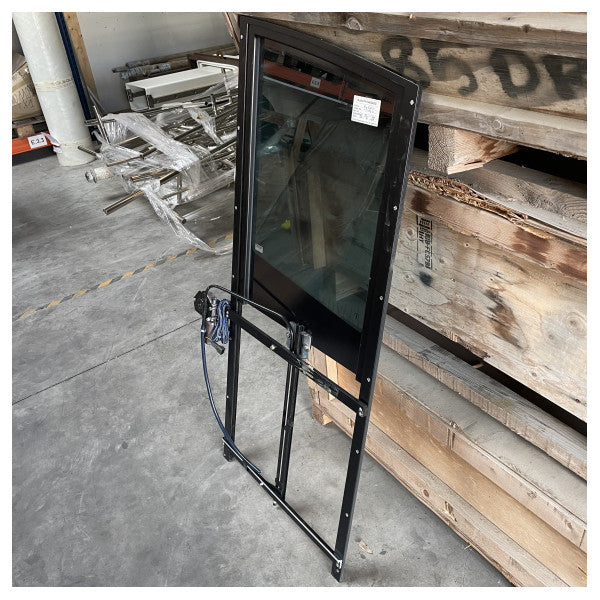 Trend Marine vitres latérales ouvrantes électriques à bâbord