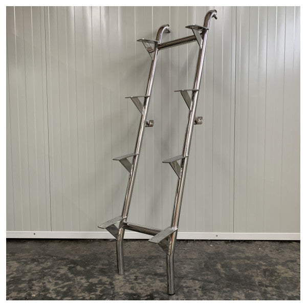 Escalera de acceso de acero inoxidable de 4 peldaños - MET0030