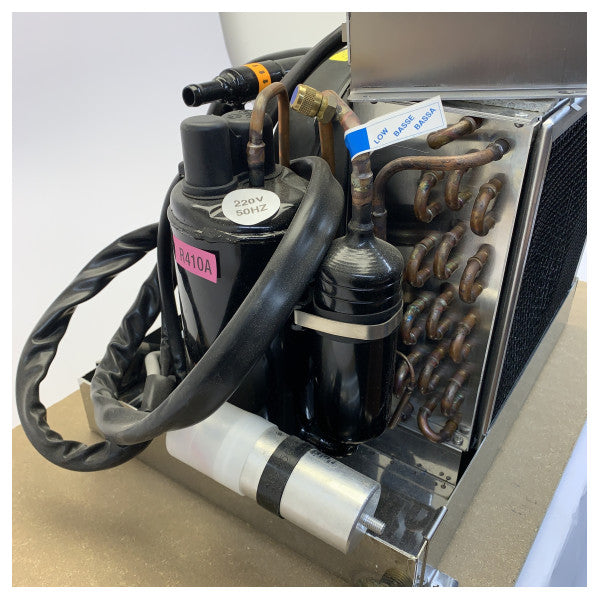 Veco Marine Stand Alone Airconditioning 7000 BTU 230V - MC7EFRCU