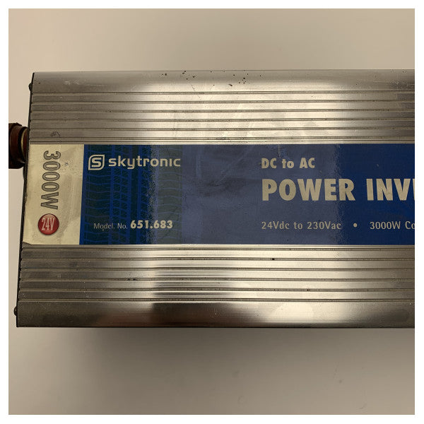 Skytronic 651.683 3000W синусоидален инвертор 230V | 24V