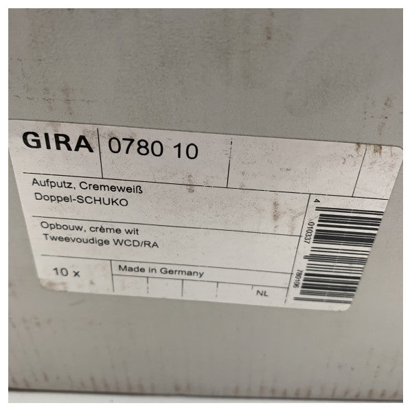 Висококачествен двоен контакт Schuko за морска употреба - водоустойчив и издръжлив електрически контакт