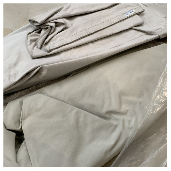 Riva Rivale 56 закриване на бимини с прозорци - Издръжлив бял морски навес за защита от слънцето и времето