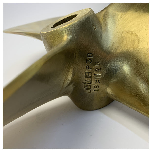 Vetus P3B 18 x 12R Propeller 3-Blatt Messing Rechtsdrehend 30 mm