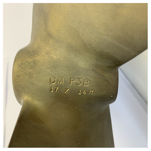 GEBRAUCHTE Vetus P3B-17X14R Propeller 3-Blatt Messing Rechtsdrehend 30 mm