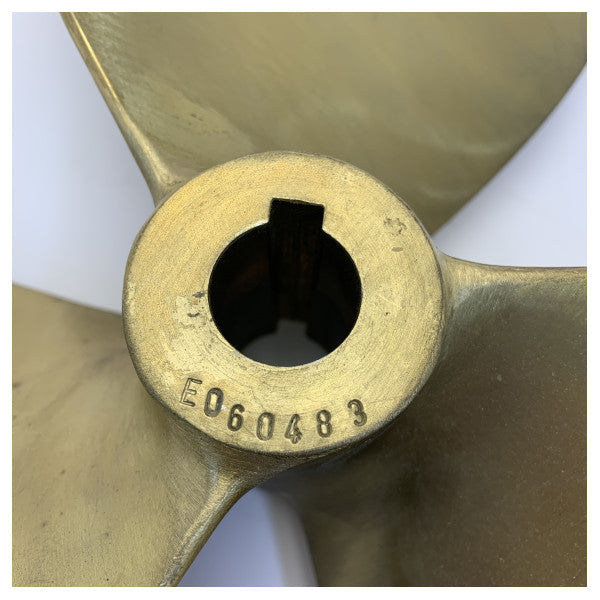 Vetus P3B-17X11R Propell 3-bladet Messing Høyrehendt 30 mm