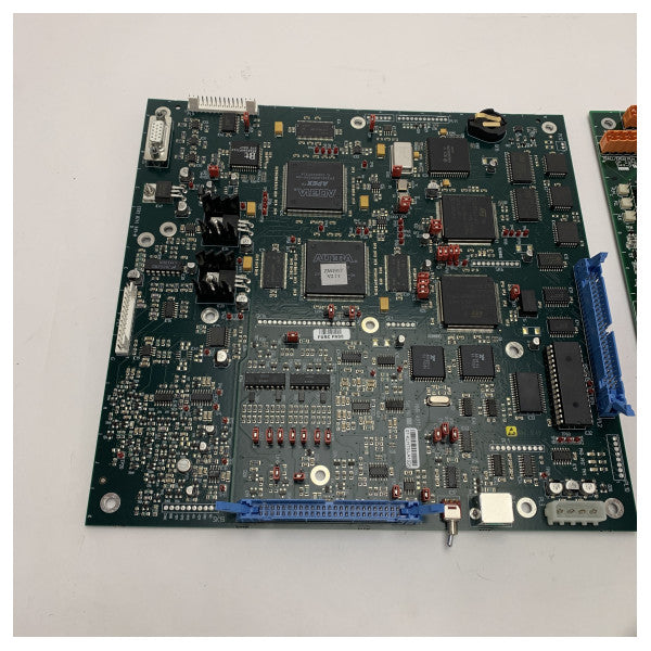 ケルビン・ヒューズ Xバンドレーダー NUCLEUS 2 6000A 電子回路基板