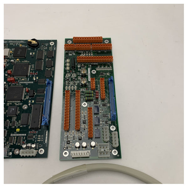 ケルビン・ヒューズ Xバンドレーダー NUCLEUS 2 6000A 電子回路基板